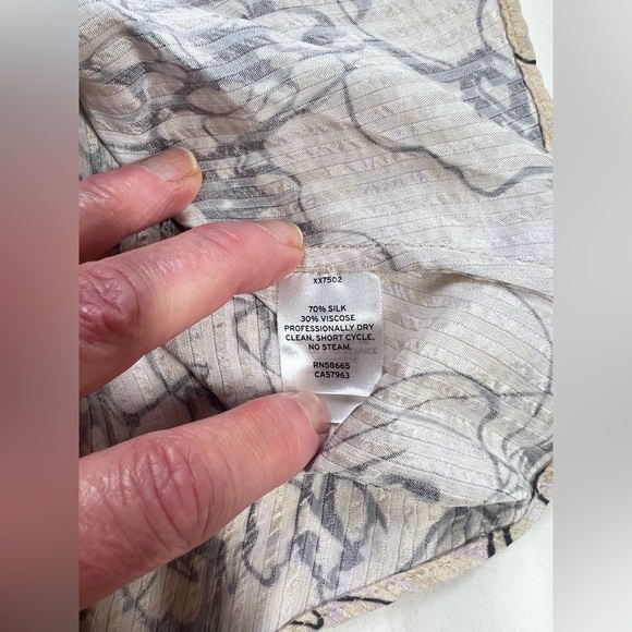 NORDSTROM Signature Cream abstract print balloon sleeve top size XXS. - Picture 12 of 14
